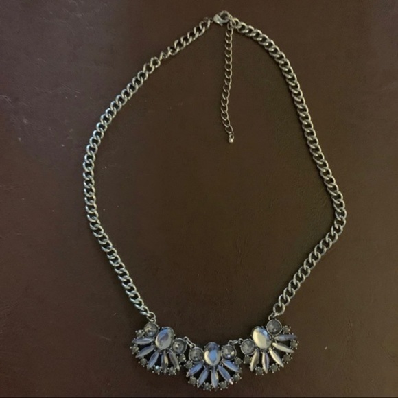 ELEGANT Statement Necklace‎ 11.5 inches with 3 inch Extender - Picture 2 of 6